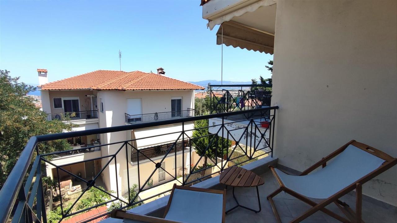 Peraía The Golden Guest House מראה חיצוני תמונה
