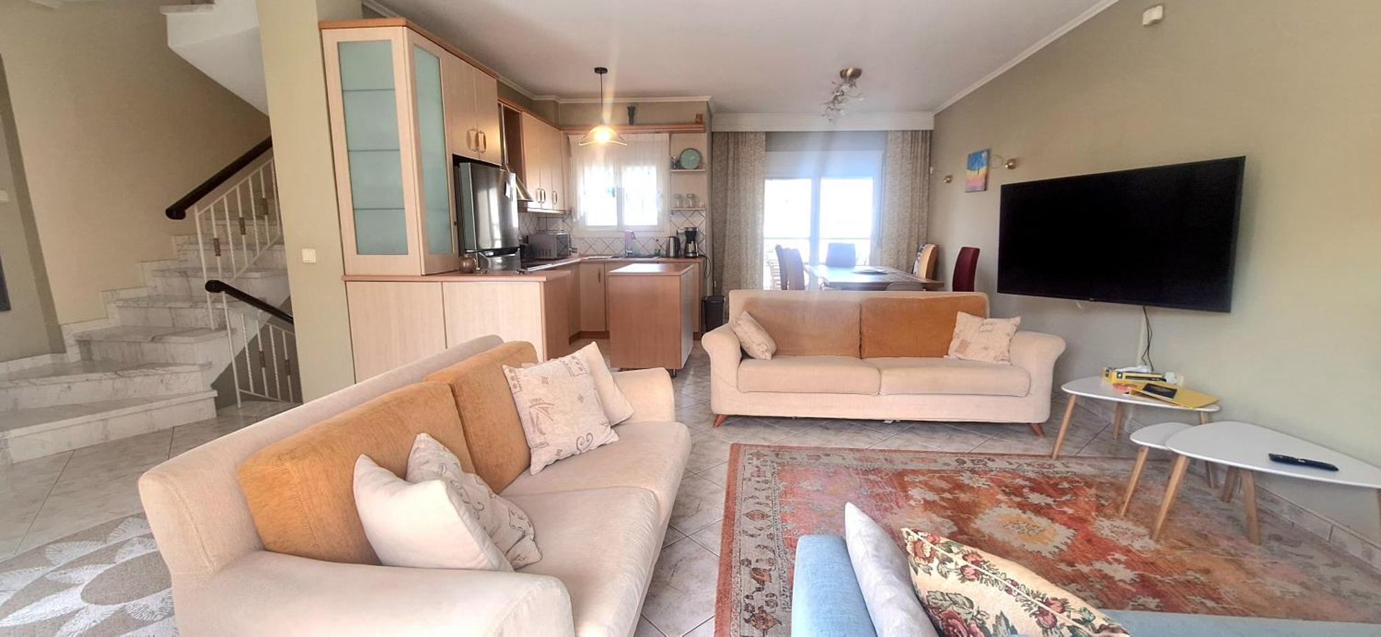 Peraía The Golden Guest House מראה חיצוני תמונה